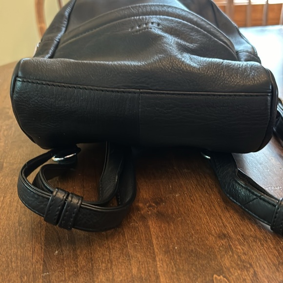 Still Nordic Black Leather Backpack - Picture 9 of 12